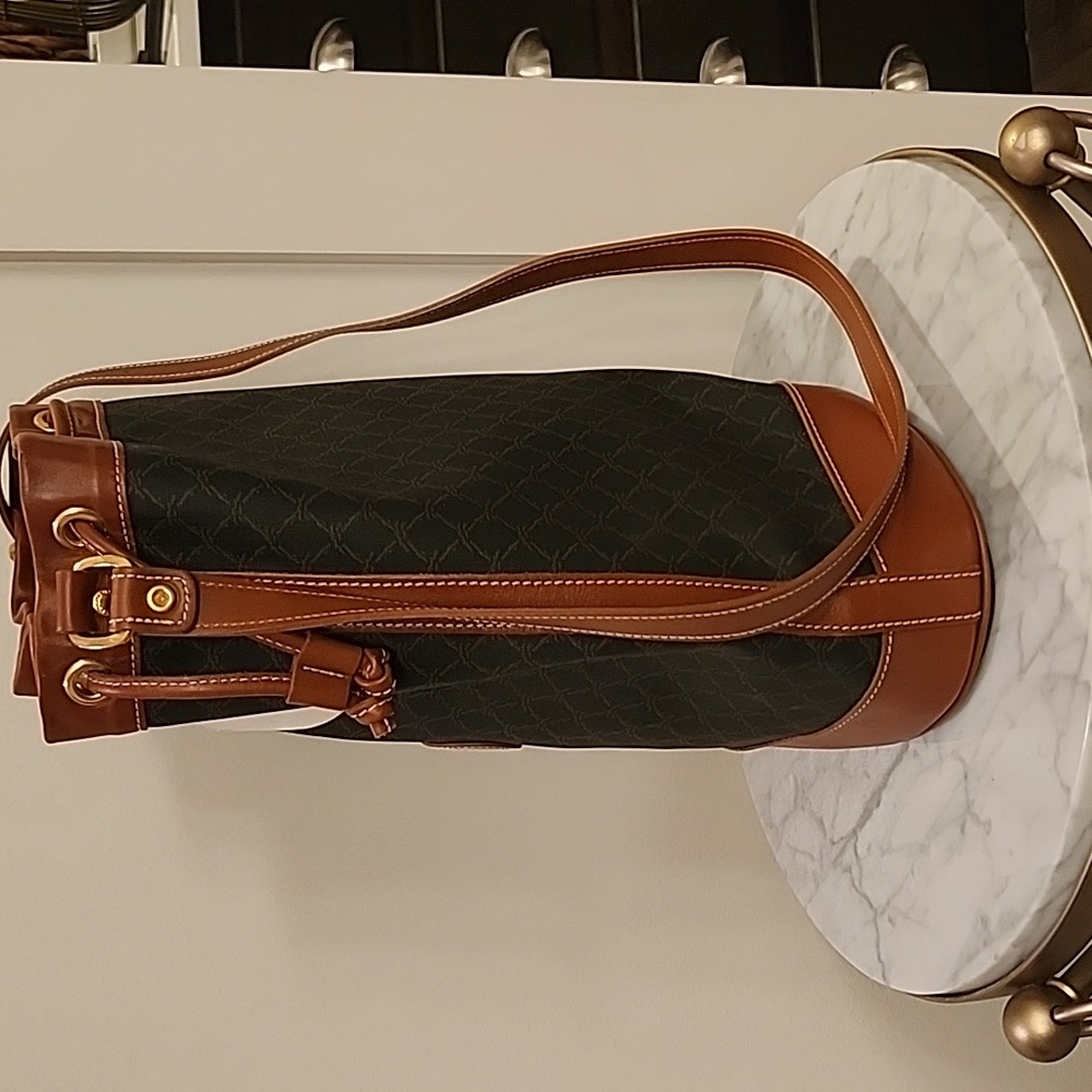 Longchamp Drawstring Crossbody Bag - Picture 4 of 9